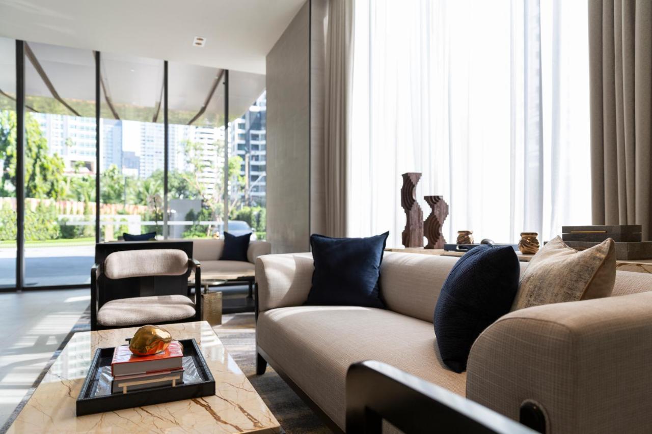 Готель Ascott Thonglor Бангкок Екстер'єр фото The living room of a 3-bedroom unit