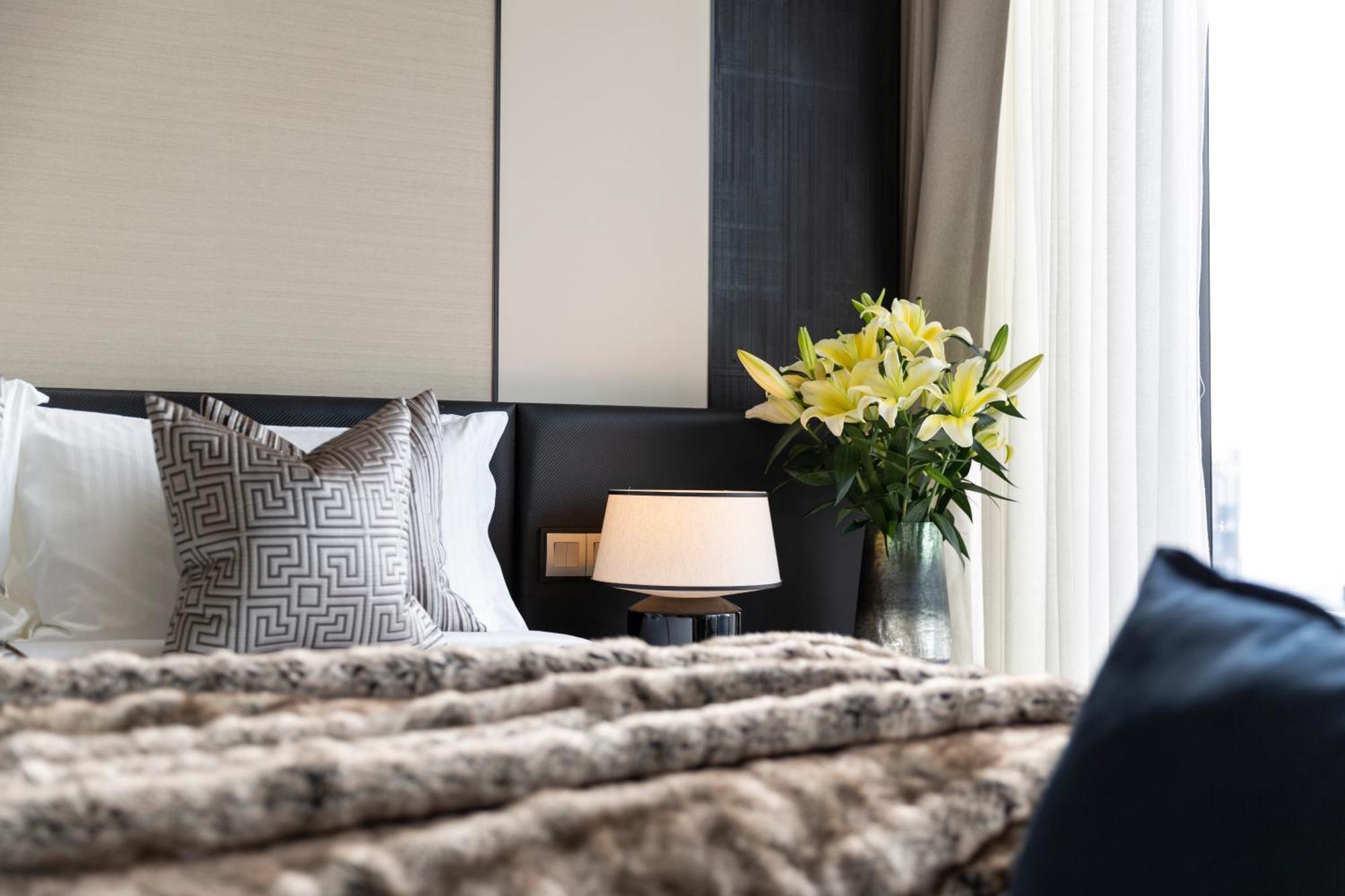 Готель Ascott Thonglor Бангкок Екстер'єр фото A bedroom at The Hari