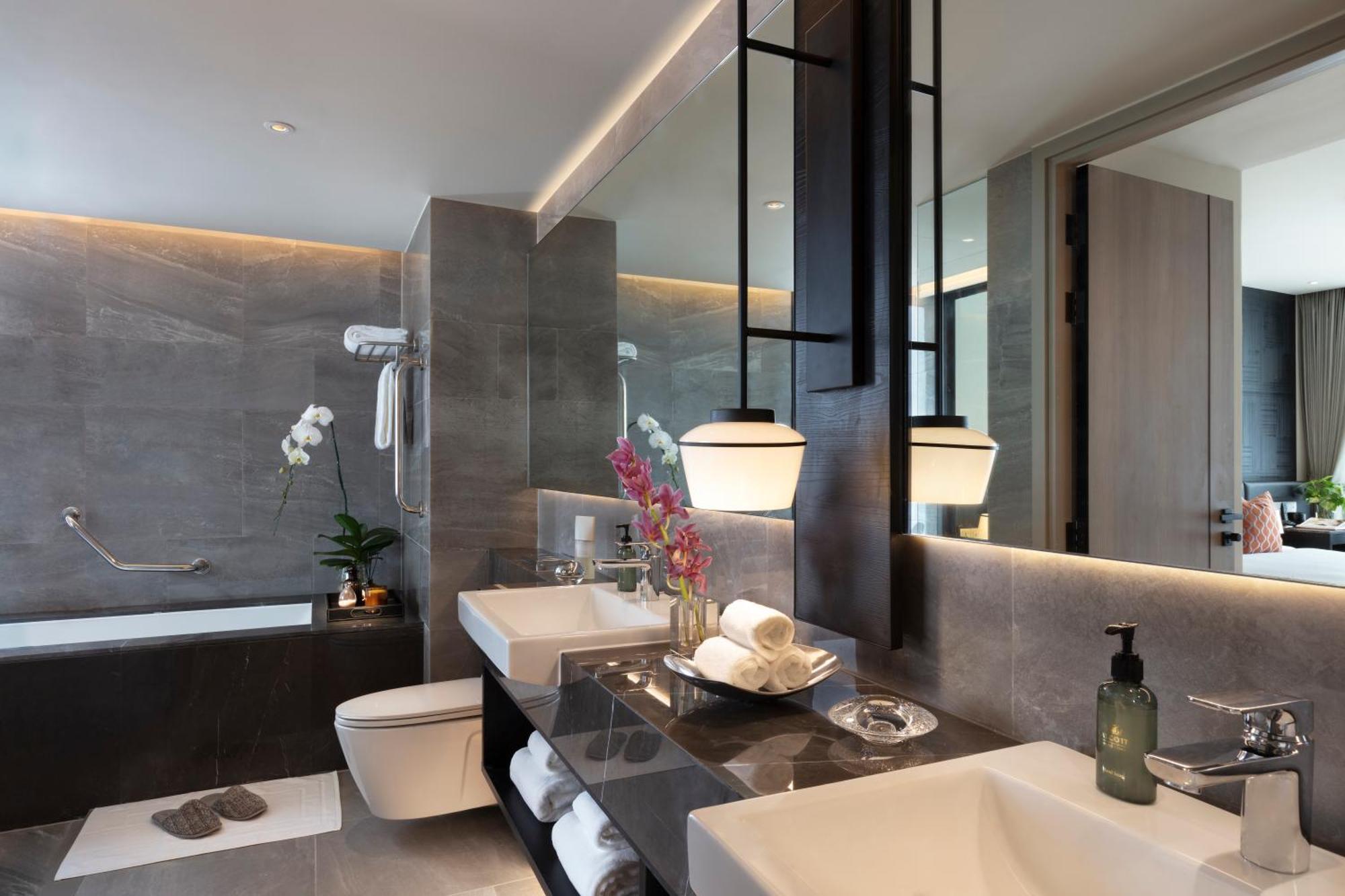 Готель Ascott Thonglor Бангкок Екстер'єр фото Bathroom
